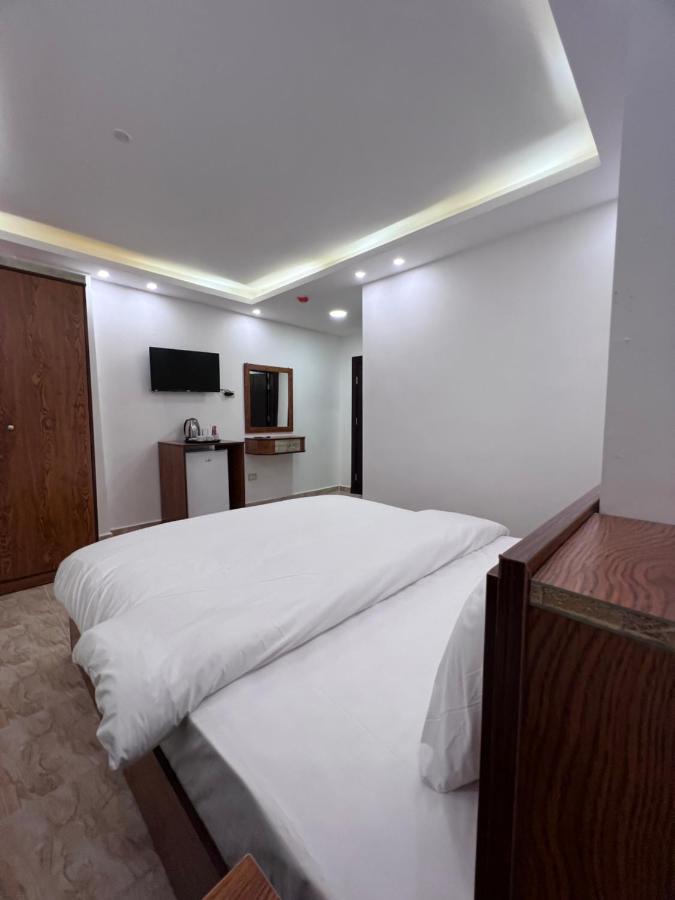 Petra Family Hotel 와디무사 외부 사진