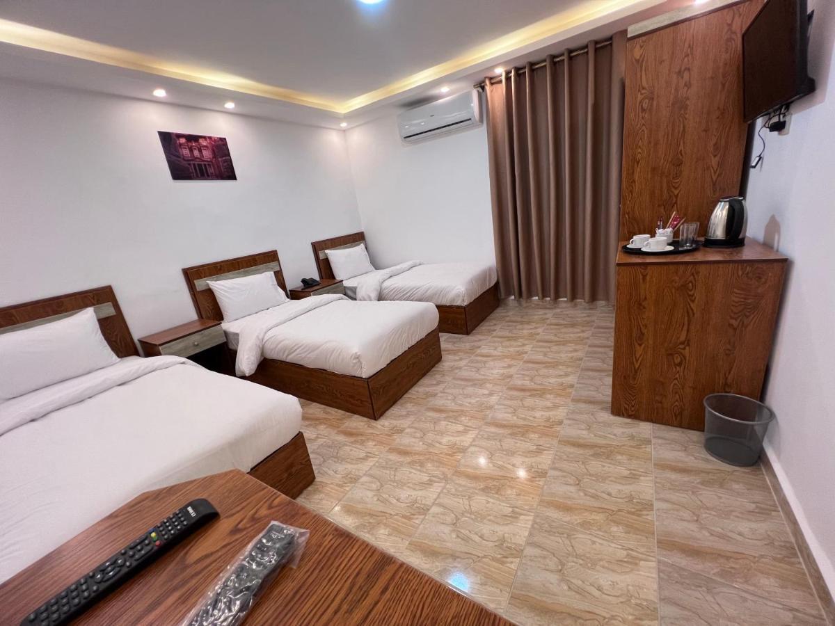 Petra Family Hotel 와디무사 외부 사진