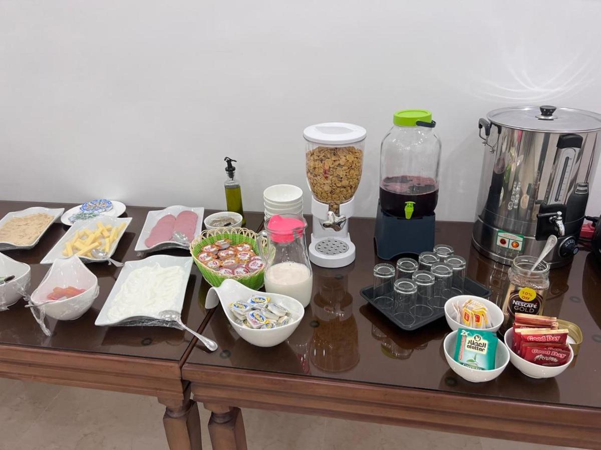 Petra Family Hotel 와디무사 외부 사진
