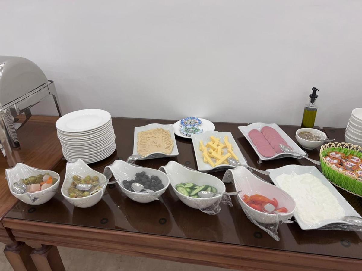 Petra Family Hotel 와디무사 외부 사진