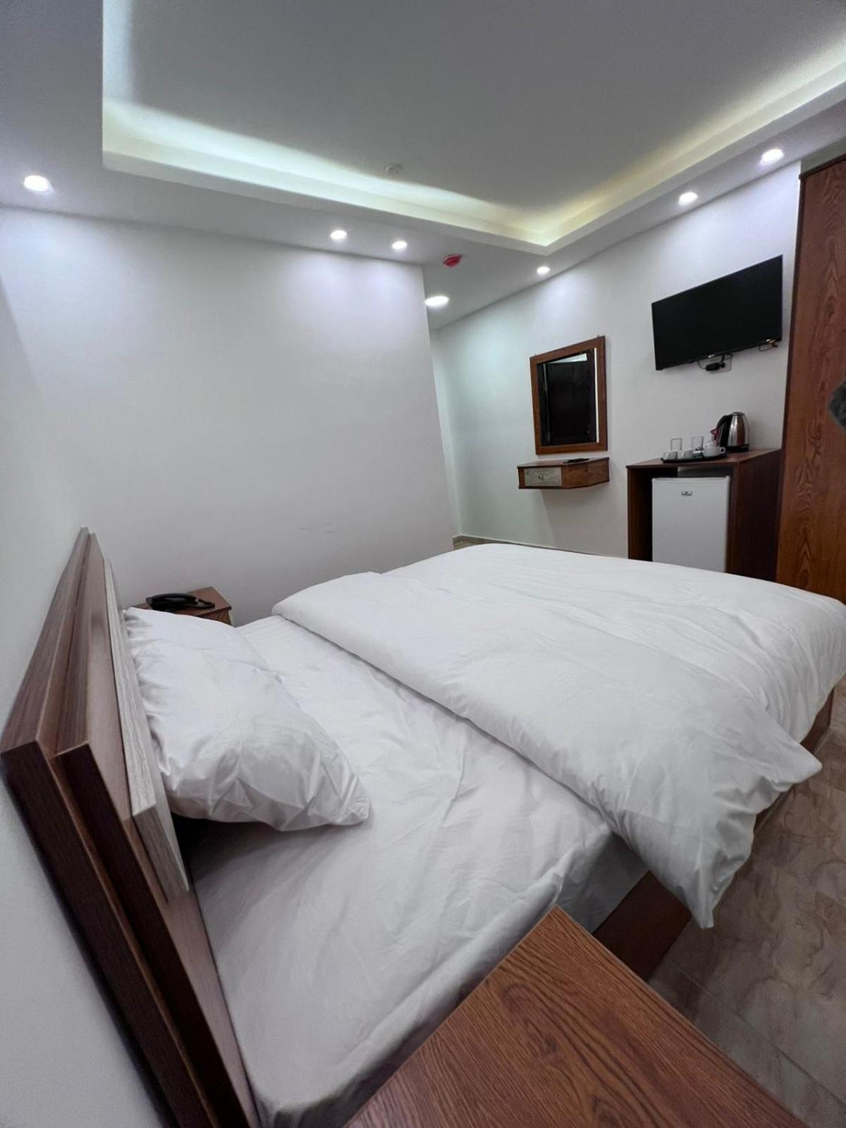 Petra Family Hotel 와디무사 외부 사진